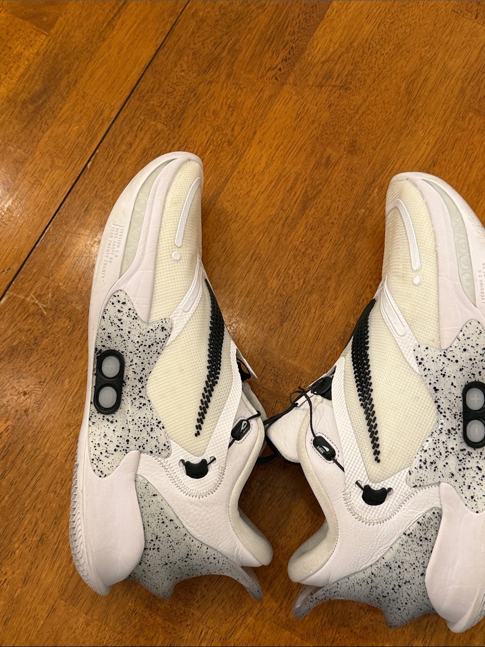 Nike men White and Black Speckled Adaptive Sneakers 8.5